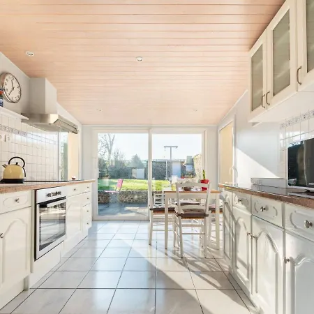 Дом отдыха La Peite Maison By Interhome Gouville-sur-Mer