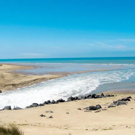 La Peite Maison By Interhome *