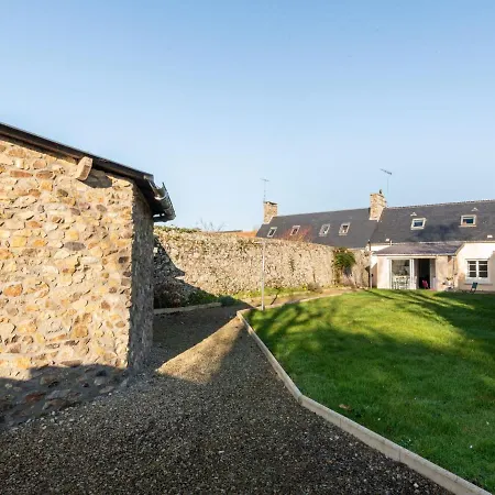 Holiday home La Peite Maison By Interhome