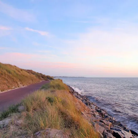 La Peite Maison By Interhome Gouville-sur-Mer