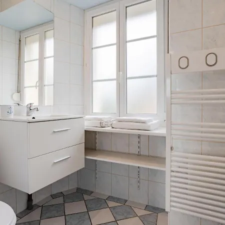 Holiday home La Peite Maison By Interhome