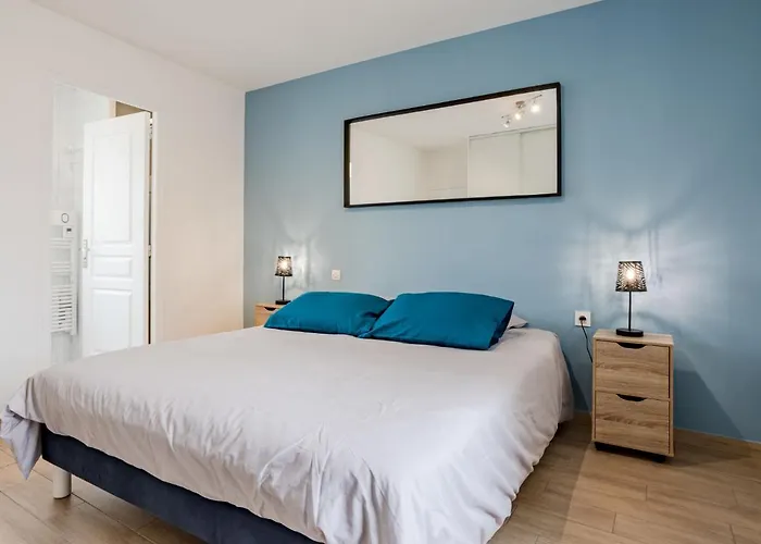 La Peite Maison By Interhome